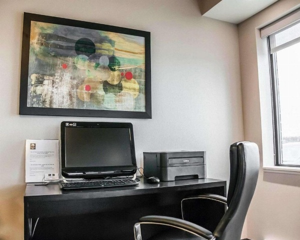 Comfort Inn Laval image 20